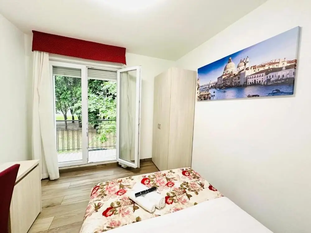 Single Room — photo 1